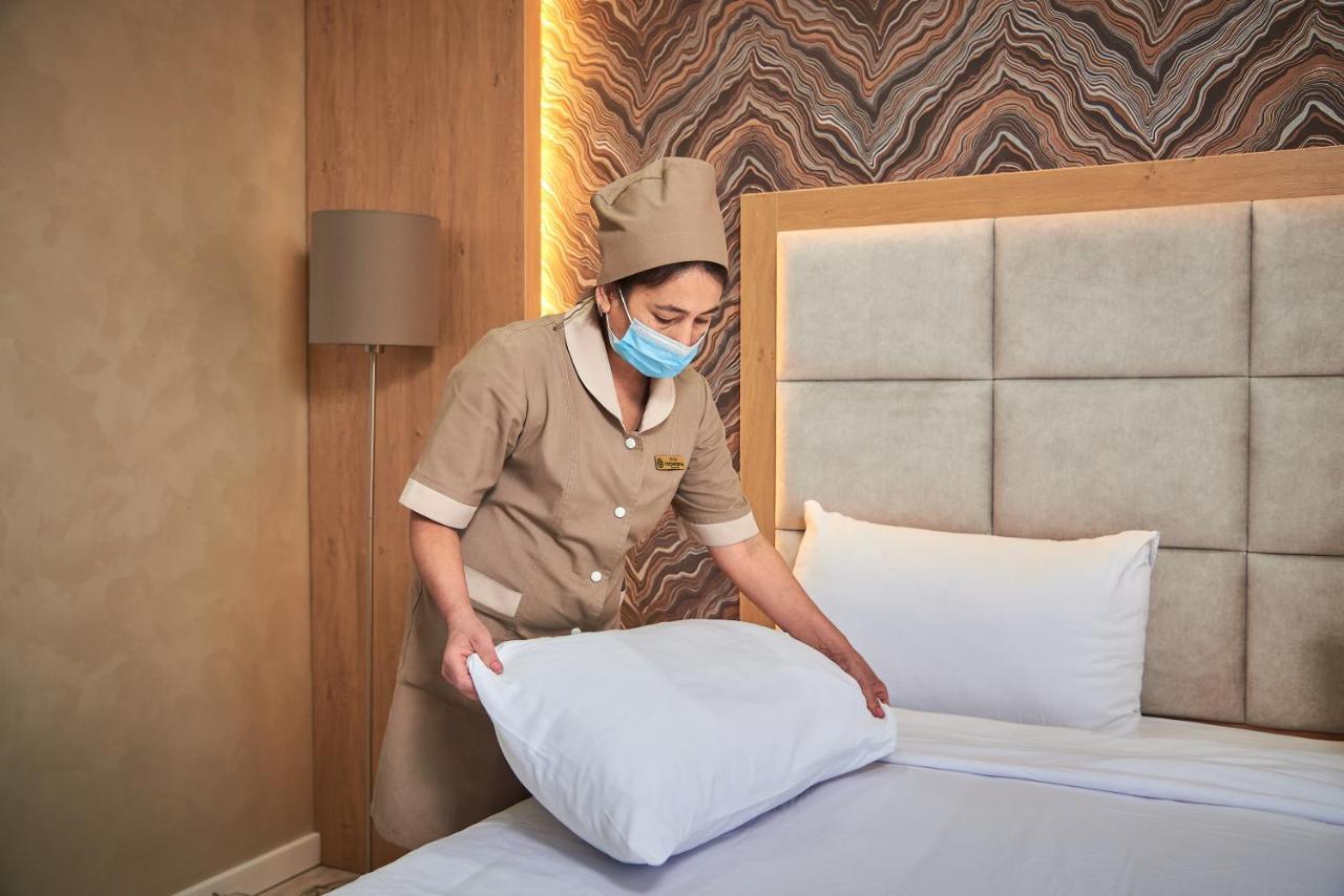 Edem Hotel Turkistan Zewnętrze zdjęcie
